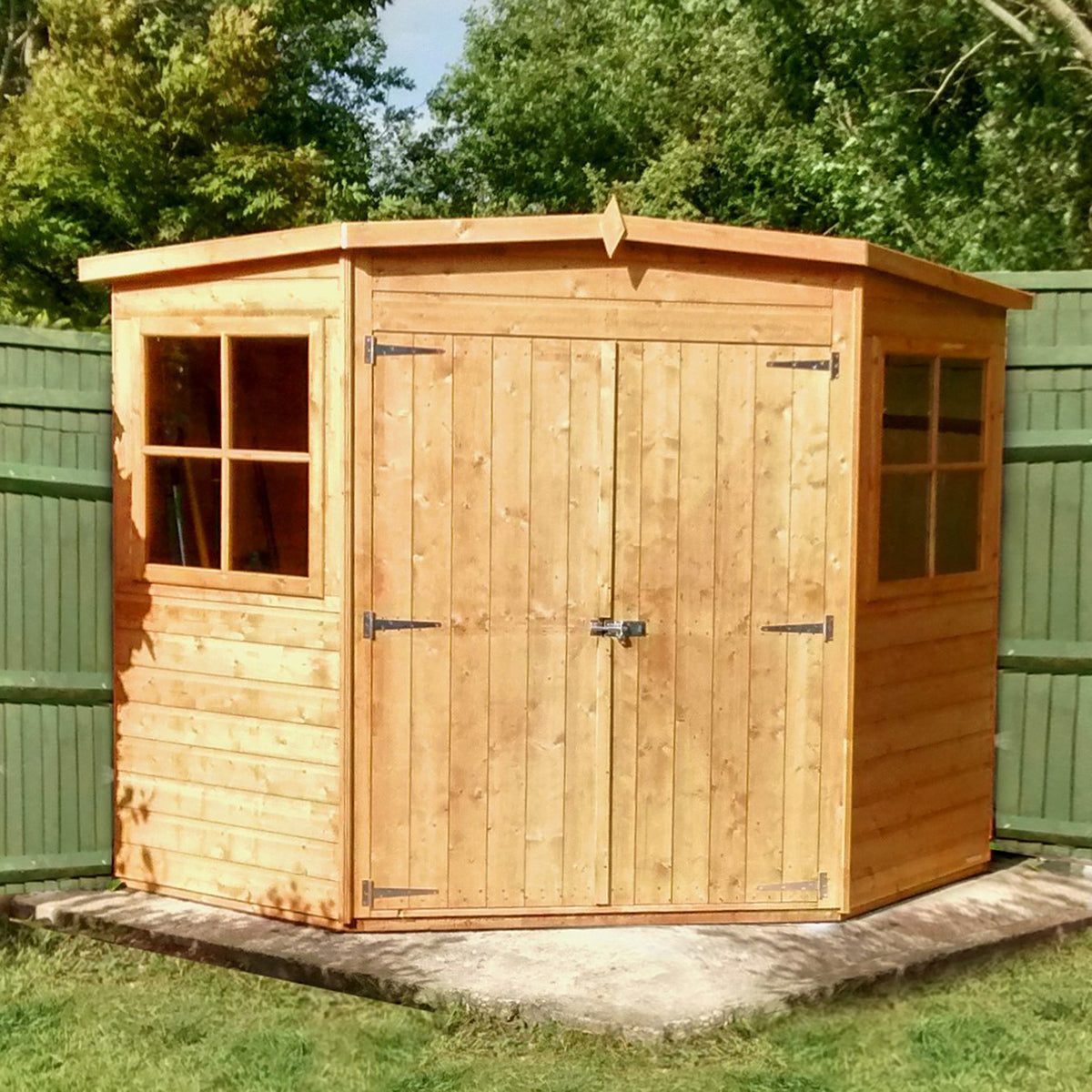 Shire Shiplap 10ft x 10ft Corner Shed - Image 6
