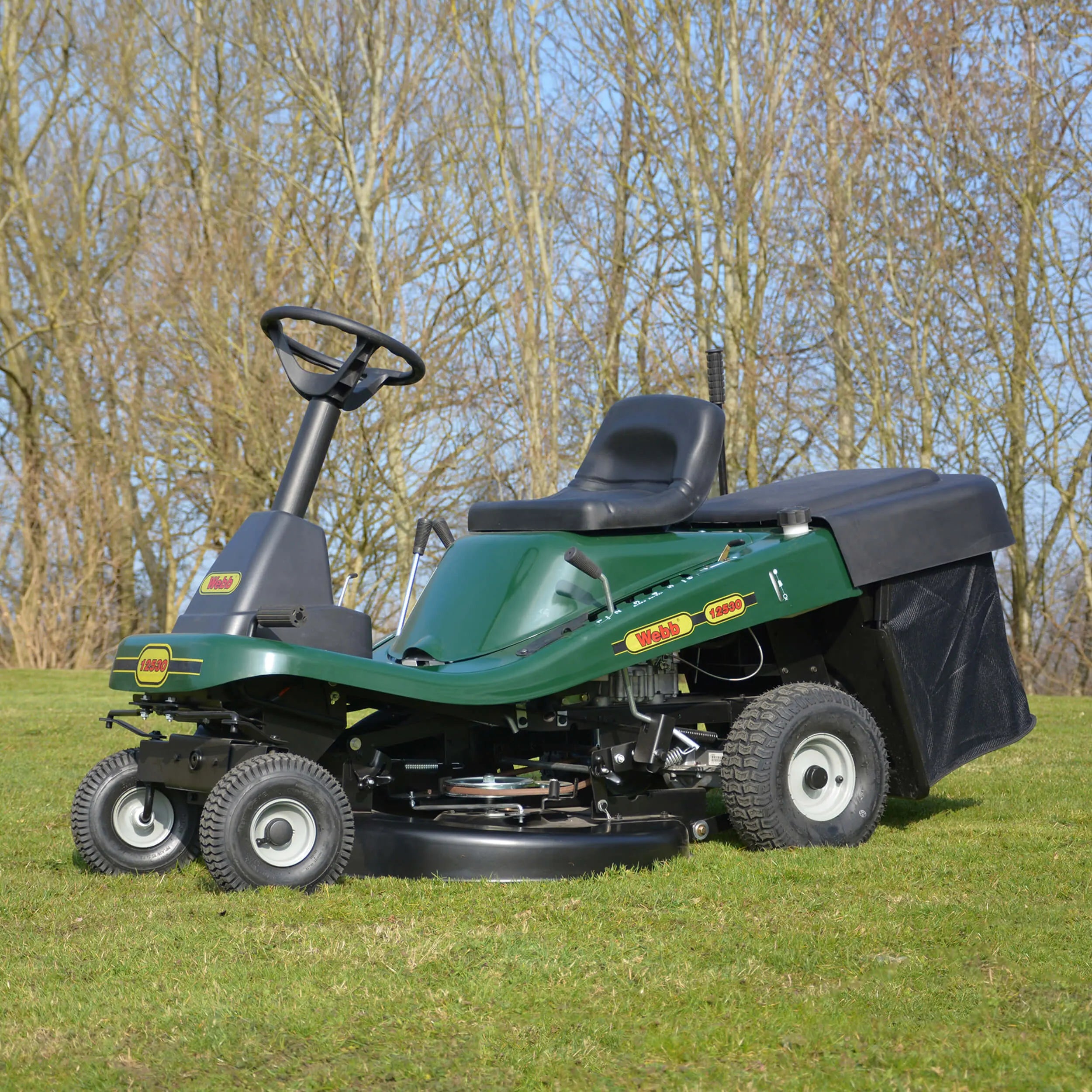 Webb 76cm (30") Ride-On Lawnmower with Collector & Hydrostatic Drive - Image 5