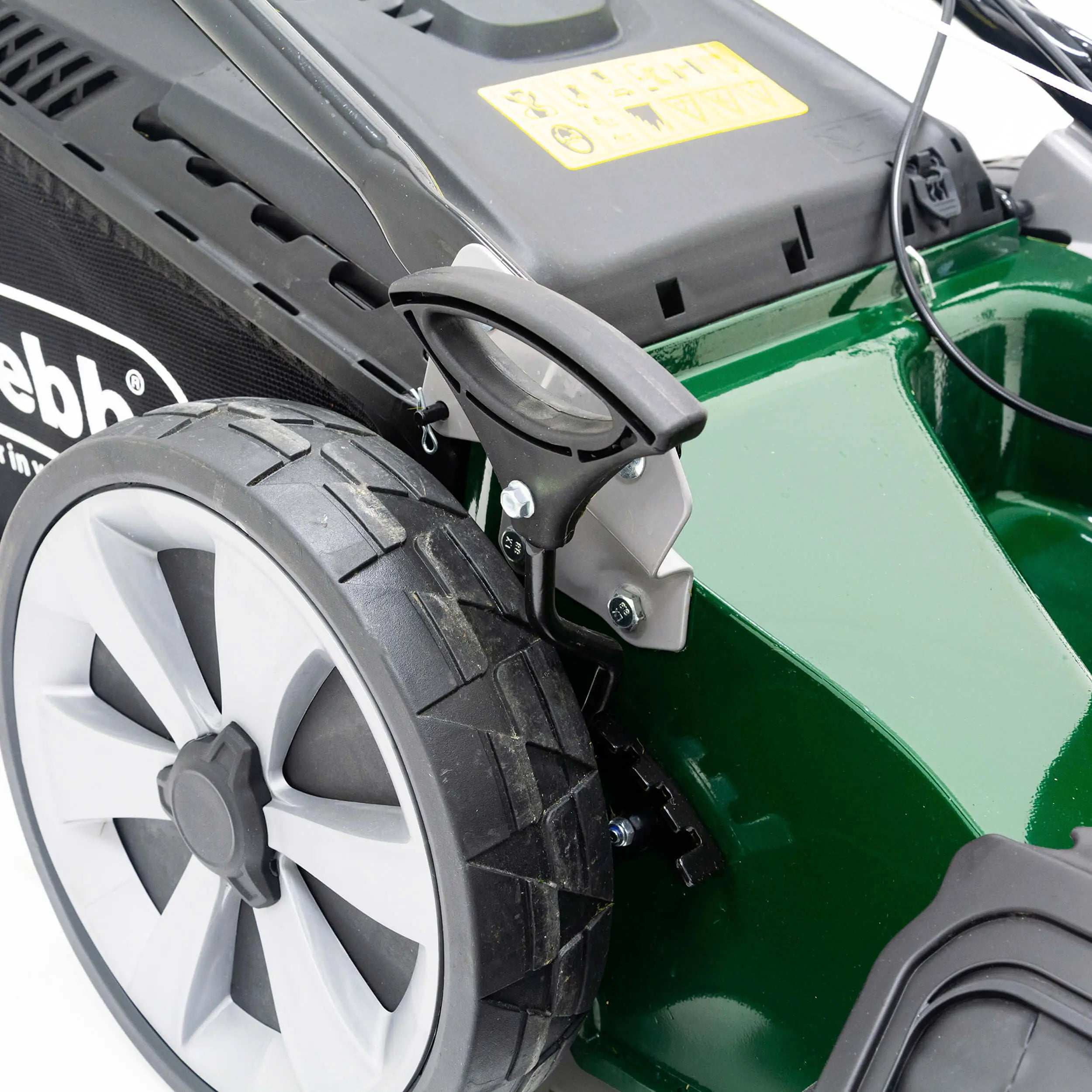 Webb 53cm (21") Alloy Deck Disc Bladed Self Propelled Petrol Rotary Lawnmower (Briggs & Stratton Engine) - Image 3
